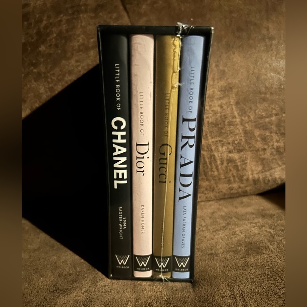 Little Guide To Style Books NWT - Picture 3 of 5